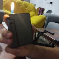 جای سیگاری همراه با فندک فوکوس