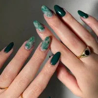 کاشت ناخن فقط150