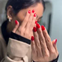 تخفیفات شب یلدا برای انواع خدمات کاشت ناخن رشت