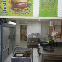 تمامی وسایل فست فود به فروش میرسد