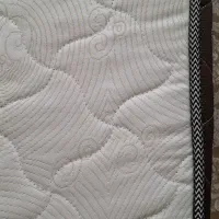 تشک ۲نفره رویال کارکرده، تمیز ۱۶۰×۲۰۰