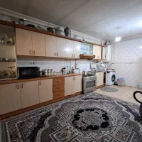 اپارتمان مجهز  به زائرداده میشود فقد خانواده