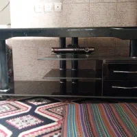 میز تلویزیون شیشه ای