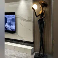 آباژور ایستاده آدمک ورق بزنین