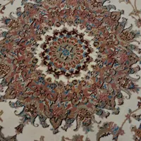 فرش گرد کرک و ابریشم ۱/۵×۱/۵
