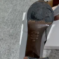 کفش|کیف، کفش، کمربند|مینودشت, |دیوار