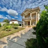 کاخ ویلا نما رومی 300متری سنددار شهرکی جنگلی نور