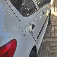 پژو ۲۰۶ تیپ ۵ کم کارکرد کارمندی بدون رنگ