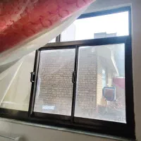 پنجره آلومینیومی قدیمی جنس خوب