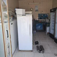 تعمیر انواع یخچال و فریزرهای صنعتی و خانگی