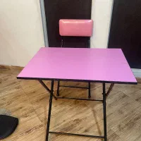 میز تحریر و کامپیوتر