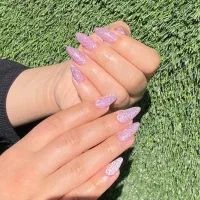 انواع خدمات کاشت ناخن و اکستنشن مو|خدمات آرایشگری و زیبایی|بروجرد, |دیوار