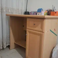 میز تحریر MDF جادار، کشودار و کمددار