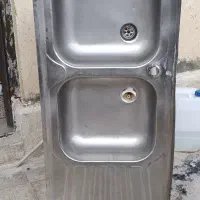 سینک قدیمی محکم