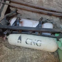 دوعدد کبسول سی ان جی با پایه.