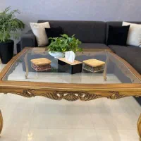 میز کلاسیک جلومبلی