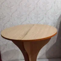 میز گرد پایه دار