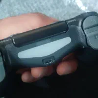 فروس دسته پی اس 4 سونی اصل با شارژر|کنسول، بازی ویدئویی و آنلاین|شیراز, رحمت‌آباد|دیوار