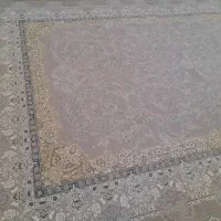 تعویض با فرش رنگ تیره