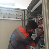 برقکار صنعتی و ساختمان فقط کافیه زنگ بزنید