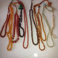 تعدادی سنگ عقیق یاقوت  و تسبیح