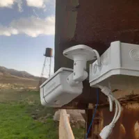 دوربین مداربسته تحت شبکه ۵ مگاپیکسل وارملایت فلزی