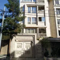 ویلایی دربست ۲۰۰ متری دفتر کار با تابلو