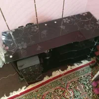 میزتلویزیون شیشه ای درحدنو