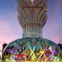 فروش یکجای ۳۳۰ واحد مسکونی در هشتگرد