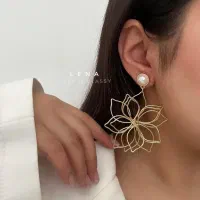 گوشواره گل