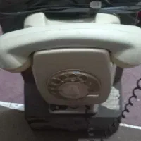 تلفن صندوقی آتی غه سالم|کلکسیون اشیاء عتیقه|سمنان, |دیوار