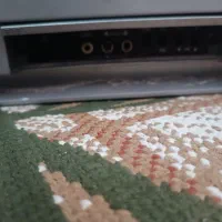 تلویزیون با شیشه تخت
