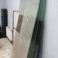 درب شیشیه ای چند میل|دفتر کار|قدس, شهر‌قدس|دیوار