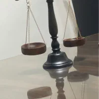 وکیل پایه یک دادگستری ، مشاوره تخصصی و حرفه ای