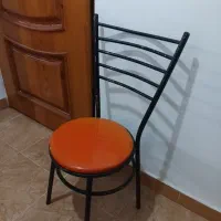 صندلی پایه دار فلزی