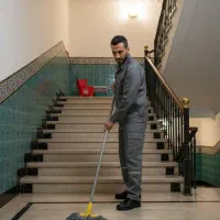 خدمات نظافت راه پله و پارکینگ با تجهیزات کامل
