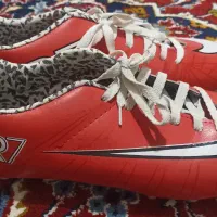 کتونی فوتبال میخی- والیبال و فوتسال