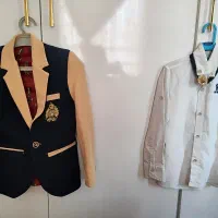 کت بچگانه همراه با پیراهن است