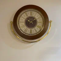 ساعت ایستاده با ۳پایه