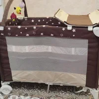 تخت پارک و تشک غلت گیر نوزاد|تخت و صندلی بچه|اصفهان, فرهنگیان|دیوار