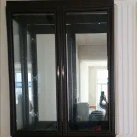 ویترین آینه دار
