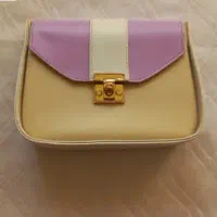 تعدادی کیف|کیف، کفش، کمربند|چناران, |دیوار