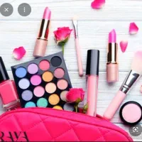 فروشنده لوازم آرایشی خانم