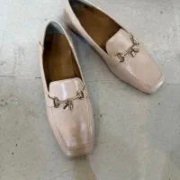 کفش سایز ۳۹