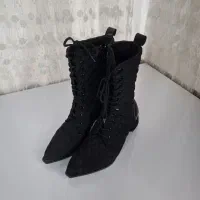 بوت وکفش سایز ۳۹