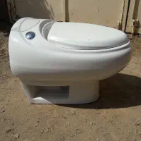 توالت فرنگی در حد نو