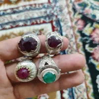 انگشتر یاقوت معدنی سه تا یکی زمردپنجشردست ساز|جواهرات|کاشان, فاز ۲ ناجی آباد|دیوار