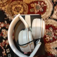 یدونه هدفون یدونه هم امپتری چراغ دار