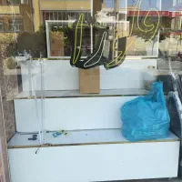 ویترین مغازه