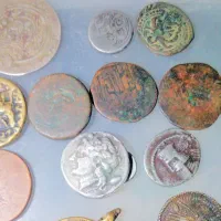 فروش تعدادی سکه ووسیله انتیک.